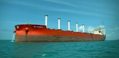 Sails and satellite navigation could cut shipping industry's emissions by up to a third