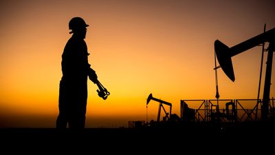 3 No-Brainer Oil & Gas Stock Buys for November