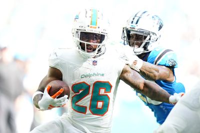 Dolphins make a trio of roster moves on Tuesday