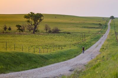 Beyond Unbound: Gravel Kansas launches a statewide gravel cycling network of routes, free of startlines and entry fees