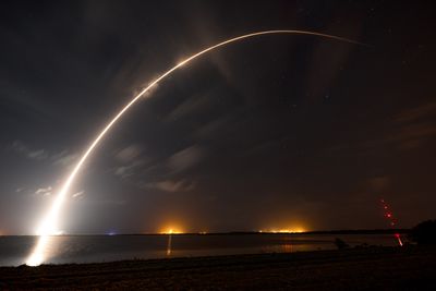 SpaceX launches 23 Starlink satellites from Florida (video)