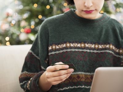 Email fraud poses challenges for consumers and companies during the holiday season