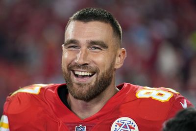 Travis and Jason Kelce hilariously broke down the Chiefs star’s old tweets that had the world laughing