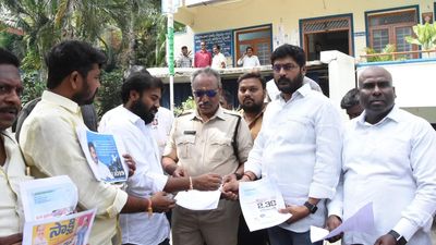 Telugu Yuvatha files police complaint against A.P. Chief Minister Jagan Mohan Reddy for ‘cheating’ unemployed youth