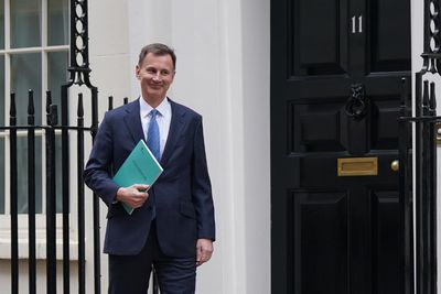 Chancellor unveils National Insurance cut as Tories seek to revive election chances