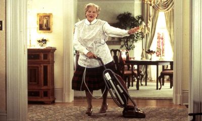 ‘Two million feet’ of film needed to capture Robin Williams’ improvisations, says Mrs Doubtfire director