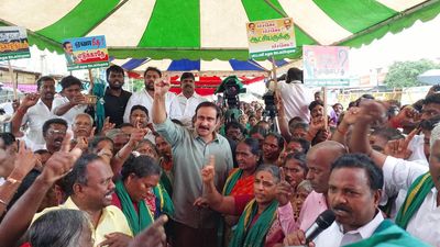 PMK against acquisition of farmland for industrial purposes: Anbumani