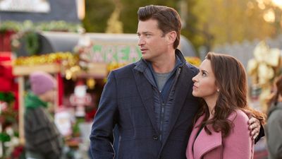 Haul Out the Holly: Lit Up — release date, trailer, plot, cast and everything we know about the Lacey Chabert movie