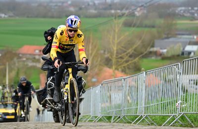 Wout van Aert shows Matteo Jorgensen around Tour of Flanders route