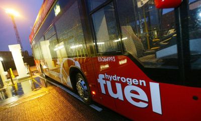 Victoria warned against ‘very inefficient’ hydrogen buses after trial announced