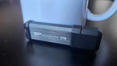 I just received the world’s first 2TB USB flash drive available for review — I just wish it was available for sale on Black Friday