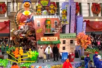 The Bell Biv DeVoe and TMNT mashup at the Macy’s Thanksgiving Day Parade had millennials in their feelings
