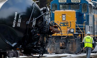 Derailed train sparks molten sulphur fire in Kentucky