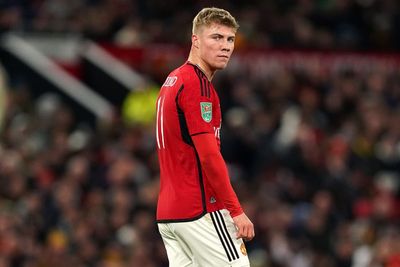 Man Utd forward Rasmus Hojlund in race to be fit to face Everton