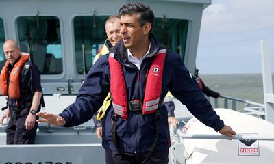 Rise in net migration threatens to undermine Rishi Sunak’s tough talk