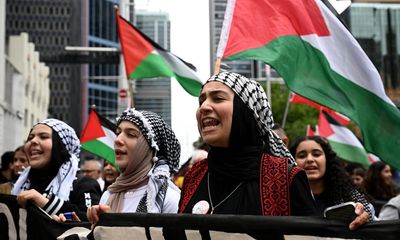 ‘Proudly marked absent’: hundreds of school students protest in Sydney in support of Palestine