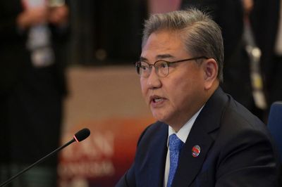 Diplomats from South Korea, Japan and China will meet about resuming a trilateral leaders' summit