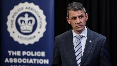 Police strike threat amid stalled pay negotiations