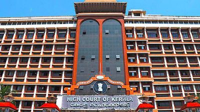 Keralites’ ego prevented them from engaging in hard labour, rues HC; lauds role by migrant workers in State’s development