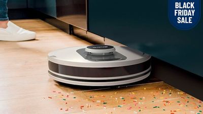 A top-selling robot vacuum that 'immediately' blows shoppers' minds is $300 off for Amazon Black Friday 2023
