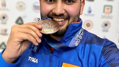 Anish Bhanwala wins bronze in World Cup Finals