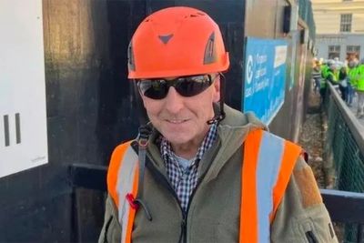Hero crane driver praised for ‘incredibly skilful’ rescue of man from burning building