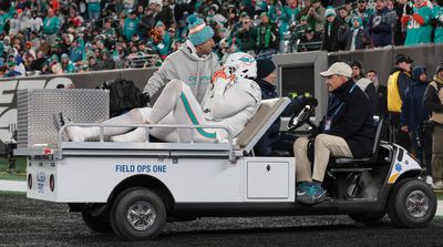 Dolphins RB Raheem Mostert Joins List of Players to Rip MetLife Turf After Teammate’s Injury