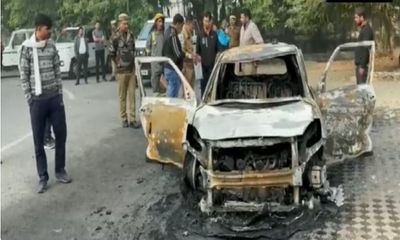 Uttar Pradesh: Two charred to death as car catches fire in Noida