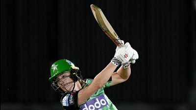 Stars' rain-affected derby win a WBBL consolation prize