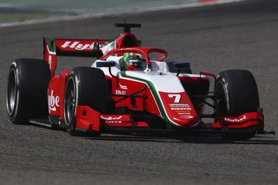 F2 Abu Dhabi: Vesti victory sets up final day title showdown