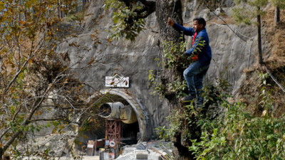 Operation to rescue 41 workers trapped in Silkyara tunnel may take long time: NDMA