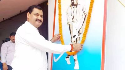 Telangana Hockey chief accuses Hockey India secretary of 'extortion', Bhola Nath terms it 'baseless'