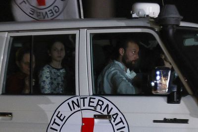 Seventeen more hostages released from Gaza as Hamas aid row resolved by Qatar and Egypt