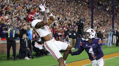 Miraculous Game-Winning Catch in Alabama-Auburn Left College Football Fans Stunned