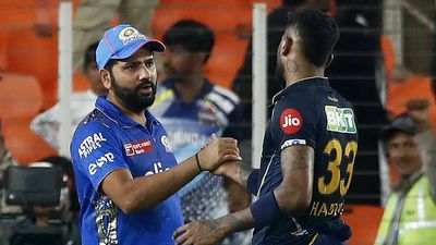 'Will Rohit step down and let Hardik lead...': AB de Villiers speculates on Hardik Pandya's potential return to Mumbai Indians