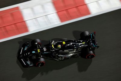 Hamilton: Mercedes "more inconsistent than ever" in F1 Abu Dhabi qualifying