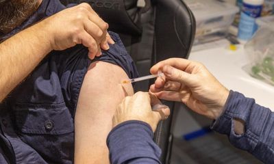 Australia needs new adult vaccination plan for Covid, flu and shingles, report warns