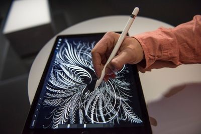 The iPad Needs More Apple Pencil and Less Laptop