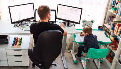 Fathers who work remotely need help coping with parenting stress