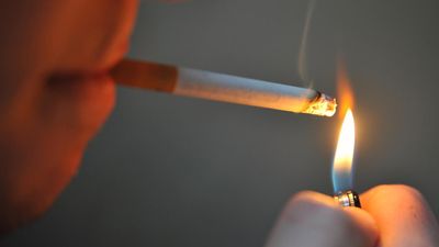 Teenage smoking rates 'incredibly worrying': experts