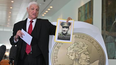 Katter wants to toss King off coins, use local heroes