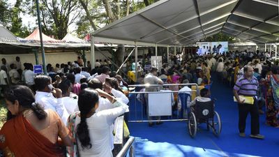 Karnataka CM’s Janaspandana attracts hundreds from across Karnataka, 3,812 requests and grievances heard