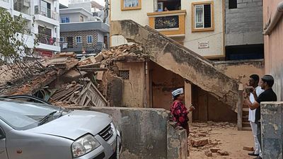 Bengaluru: 70-year-old BBMP nursery school building in Cooke Town collapses