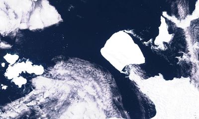 World’s biggest iceberg moving beyond Antarctic waters