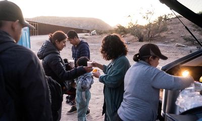 Detained in the desert: migrants stuck in camps in the extreme climate of the US-Mexico border