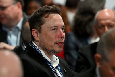 Elon Musk travels to Israel in show of solidarity as X owner seeks to dispel allegations he’s anti-Semitic