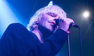 The Charlatans review – 90s faves feel the love in spiritual second home