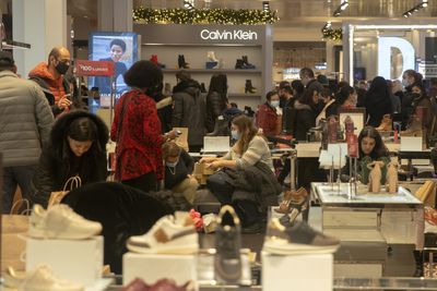 UK Shoppers Anticipate Reduced Black Friday Purchases Amidst Cost of Living Crisis