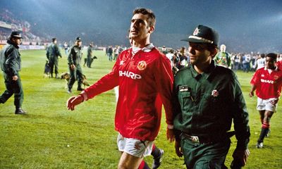 Manchester United face Galatasaray with high hopes but bad memories