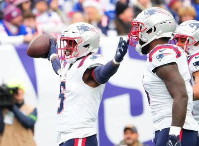 3 standout stars for Patriots in Week 12 loss to Giants